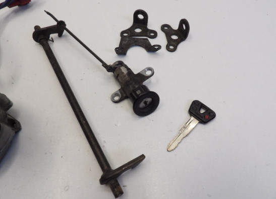 Slotenset Yamaha TDM