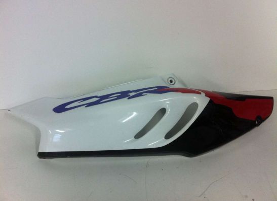 Rechter achterkant Honda CBR 900 RR