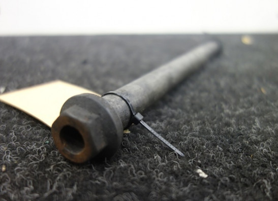 Rear axle Honda CBR 1100 XX