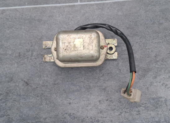 Regler Gleichrichter Suzuki GT 550