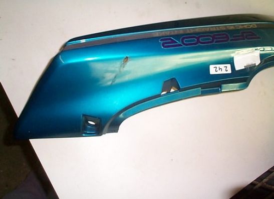 Cowl left rear Suzuki RF 600