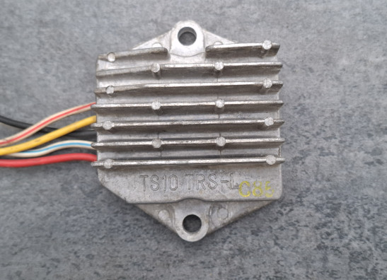 Spanningsregelaar Suzuki GS 400 E