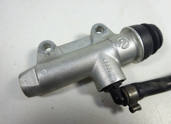 Rempomp achter BMW R 1200 RT