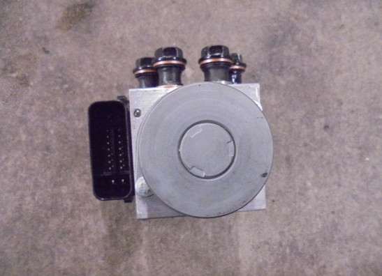 ABS pomp Benelli TRK 702