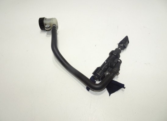 Rempomp achter Yamaha MT 09