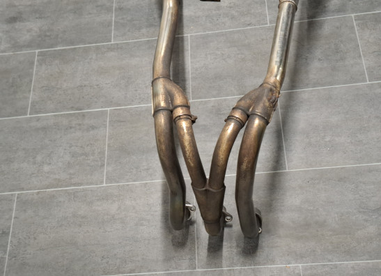 Uitlaat Triumph Trident 900