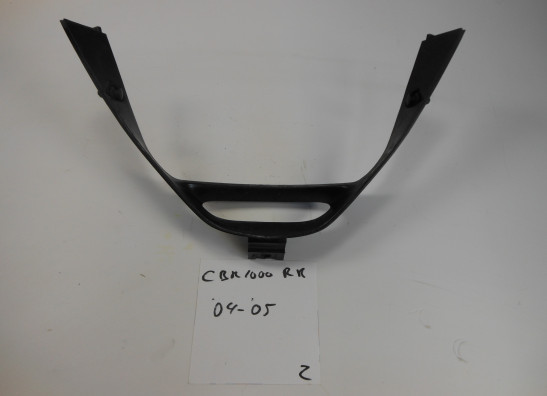 Cowl V shape under Honda CBR Fireblade
