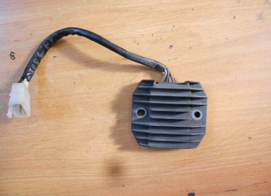 Spanningsregelaar Yamaha FAZER 600