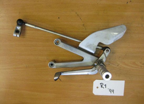 Main step holder left Yamaha YZF R1