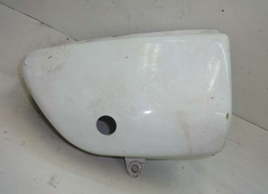 Cowl right small Suzuki GT 750