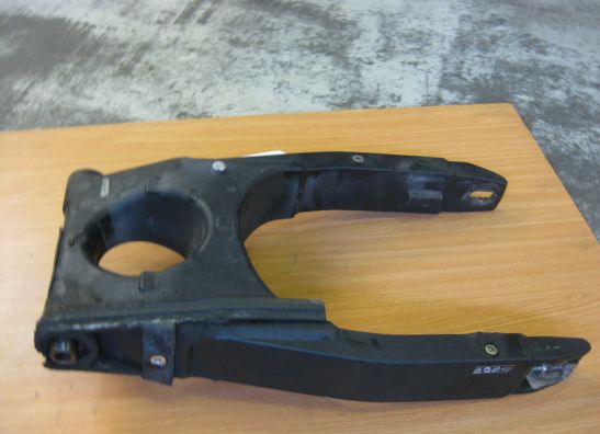 Achterbrug Triumph TT 600