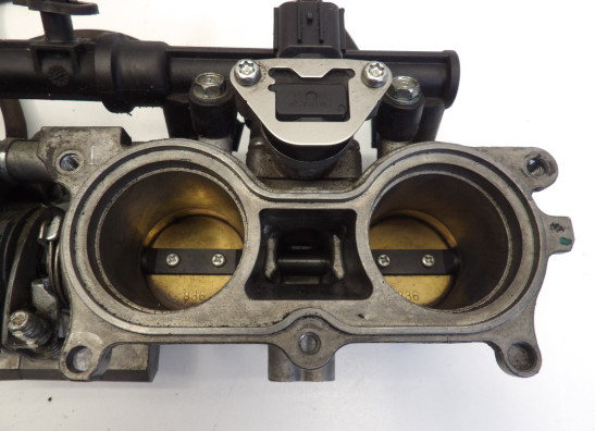 Gasklephuis Honda CBF 1000