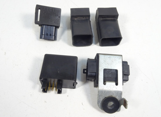 Relais unit Suzuki GSR 600