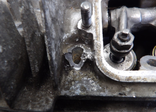 Cylinder head Suzuki VS 700 Intruder