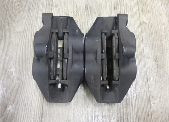 Bremssattel Bremszangen vorne BMW R 1200 R 2011