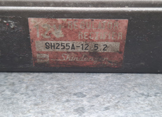 Spanningsregelaar Honda CBX 750 F