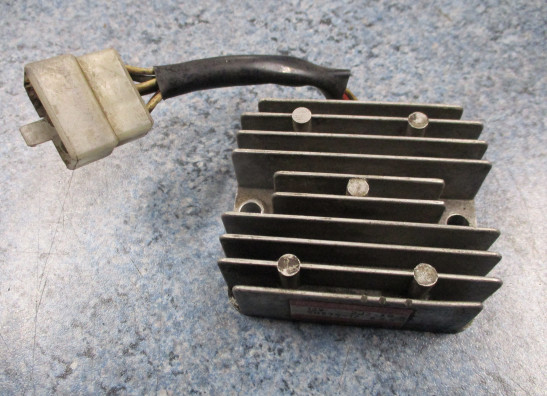 Spanningsregelaar Yamaha SR 500