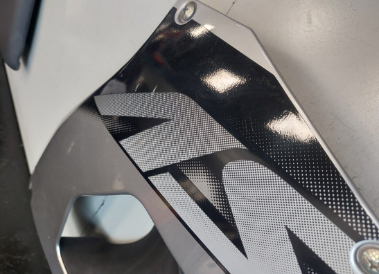 Rechter zijkuip Aprilia RSV 1000