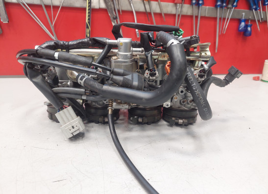 Gasklephuis Yamaha YZF R1