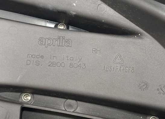 Rechter zijkuip Aprilia Tuono 660