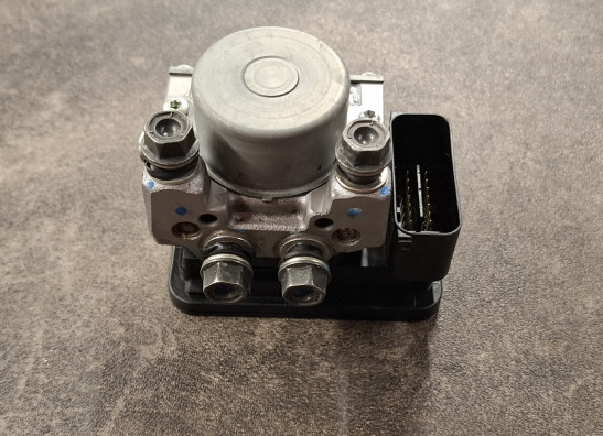 ABS pomp Kawasaki Z 800