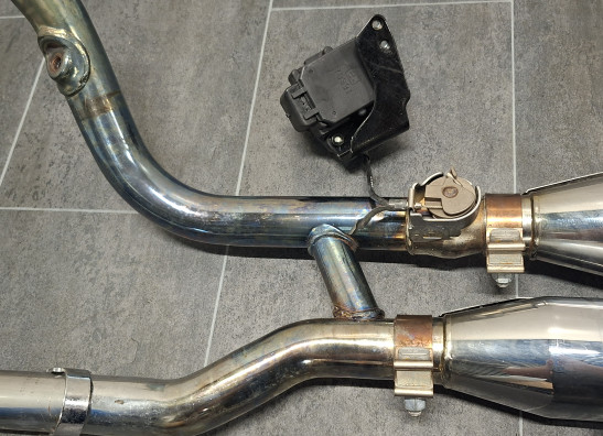 Uitlaat Harley Davidson FLSTFB Fat Boy Lo