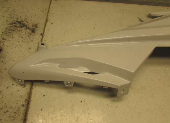 Rechter achterkant Suzuki Burgman 650