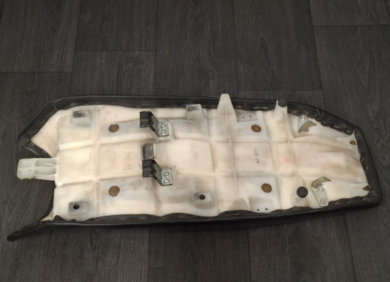 Zadel Kawasaki GPX 750