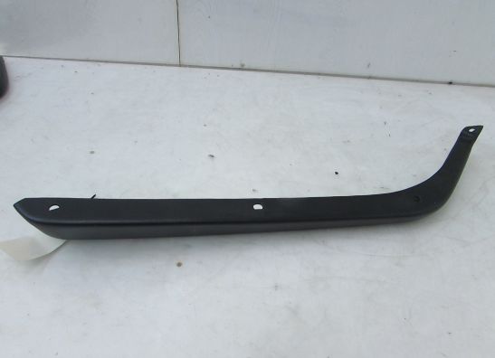 Cowl right small Can-am Outlander