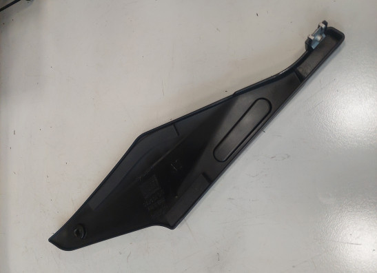 Cowl right small Aprilia Tuono 1000