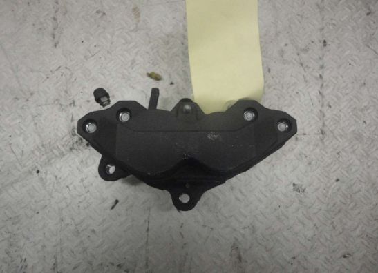 Remklauw rechts voor Suzuki GSR 600