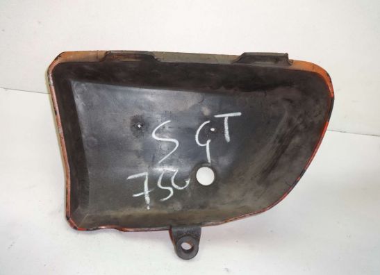 Seitenverkleidung rechts klein Suzuki GT 750