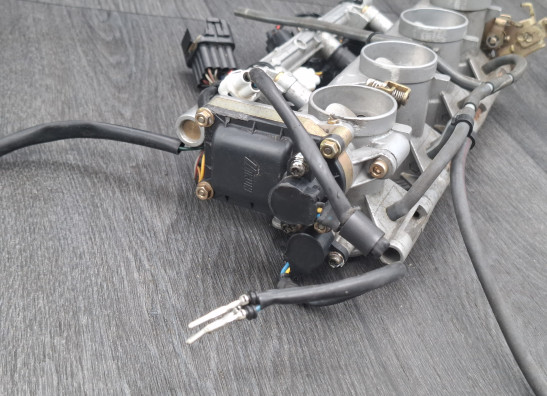Gasklephuis Suzuki GSX R 600
