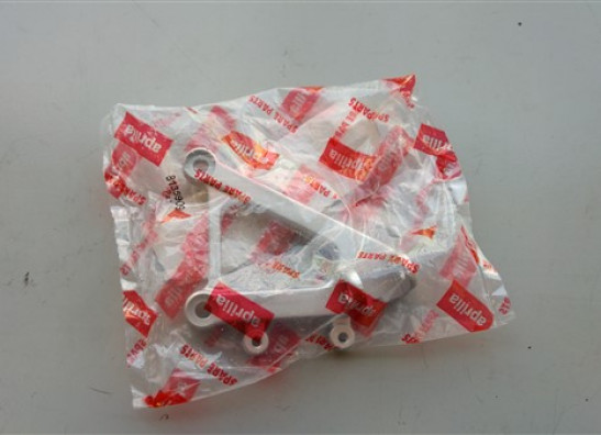 Main step holder Aprilia RSV 1000