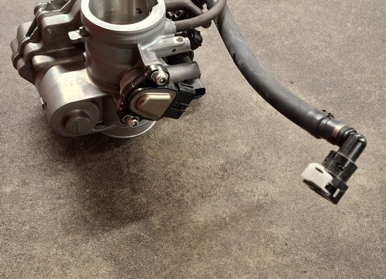 Gasklephuis Honda CRF 1100 Africa Twin