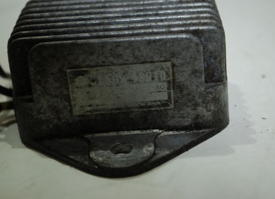Regler Gleichrichter Suzuki GS 1000