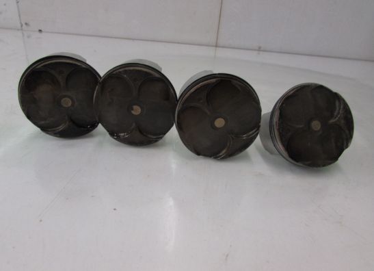 Kolben Suzuki GSR 600