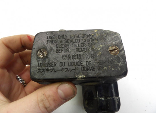 Front brake master cylinder  Suzuki GSX F 1100