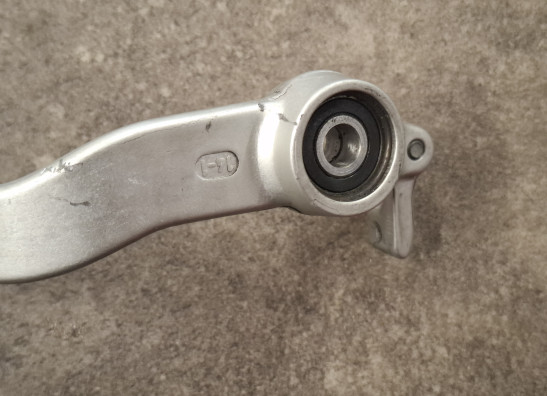 Rempedaal KTM 690 Duke 4