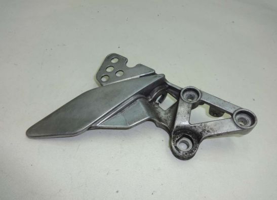 Main step holder right Yamaha FZR 1000