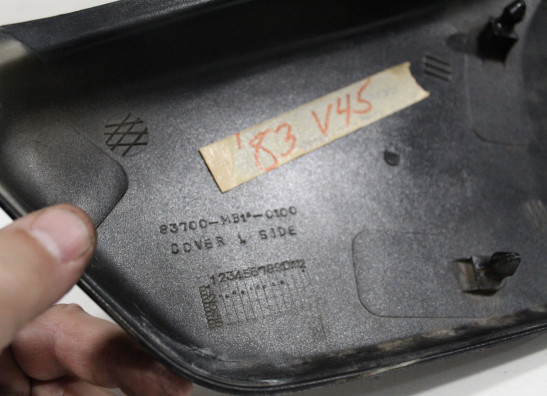 Linker zijkuip klein Honda VF 700  750 C Magna