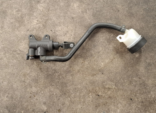 Rempomp achter BMW R 1300 GS Adventure