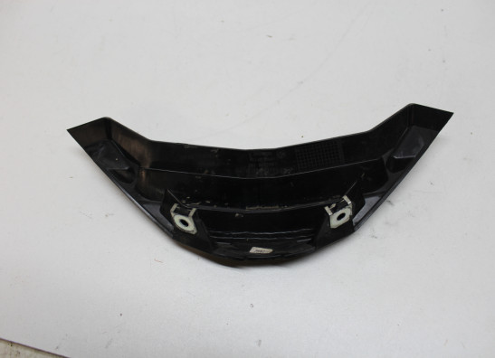 Cowl V shape under BMW S 1000 R