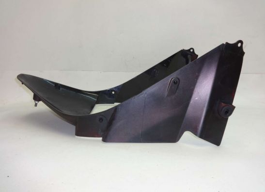 Cowl V shape under Honda CBR 1100 XX