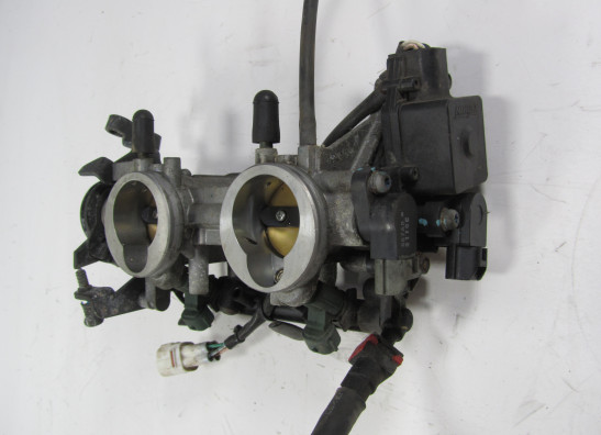 Gasklephuis Kawasaki ER 6