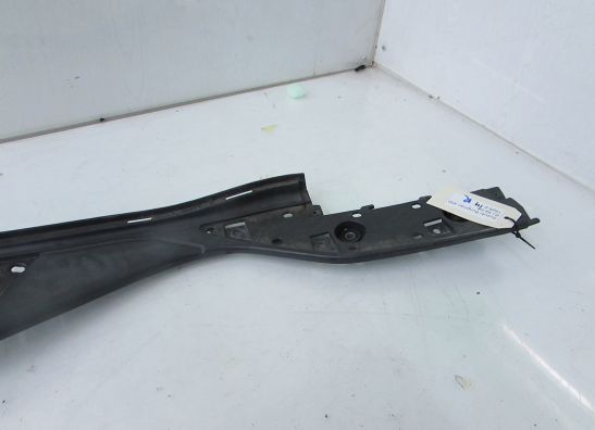 Cowl right small Suzuki Burgman 400