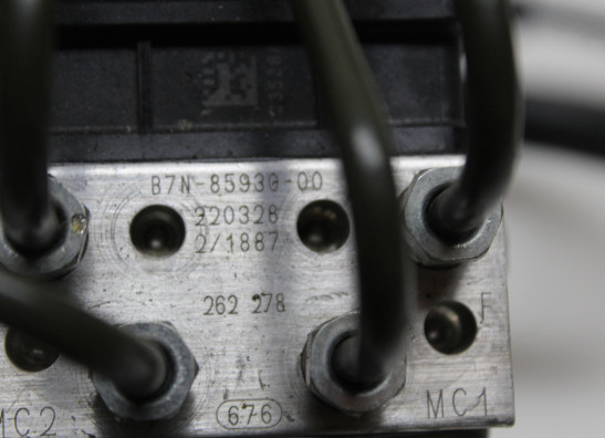 ABS pomp Yamaha MT 09