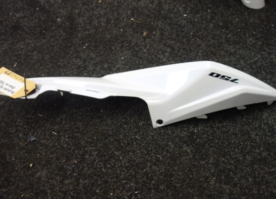 Rechter achterkant Suzuki GSX S 750