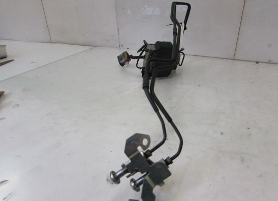 ABS pomp Triumph Sprint ST 1050