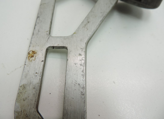 Fussrastetrager vorne rechts Aprilia RSV 1000